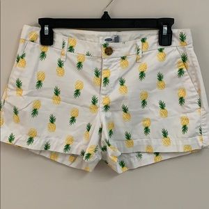 CUTIE pineapple print shorts!!